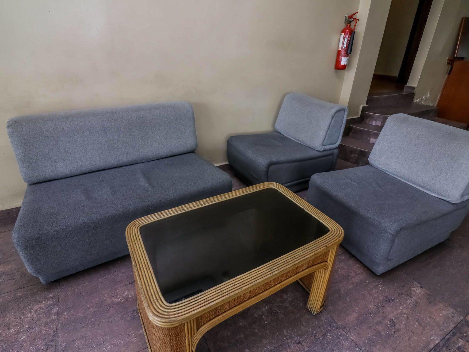 Oyo 447 Comfort Hotel Meru Klang Exteriör bild