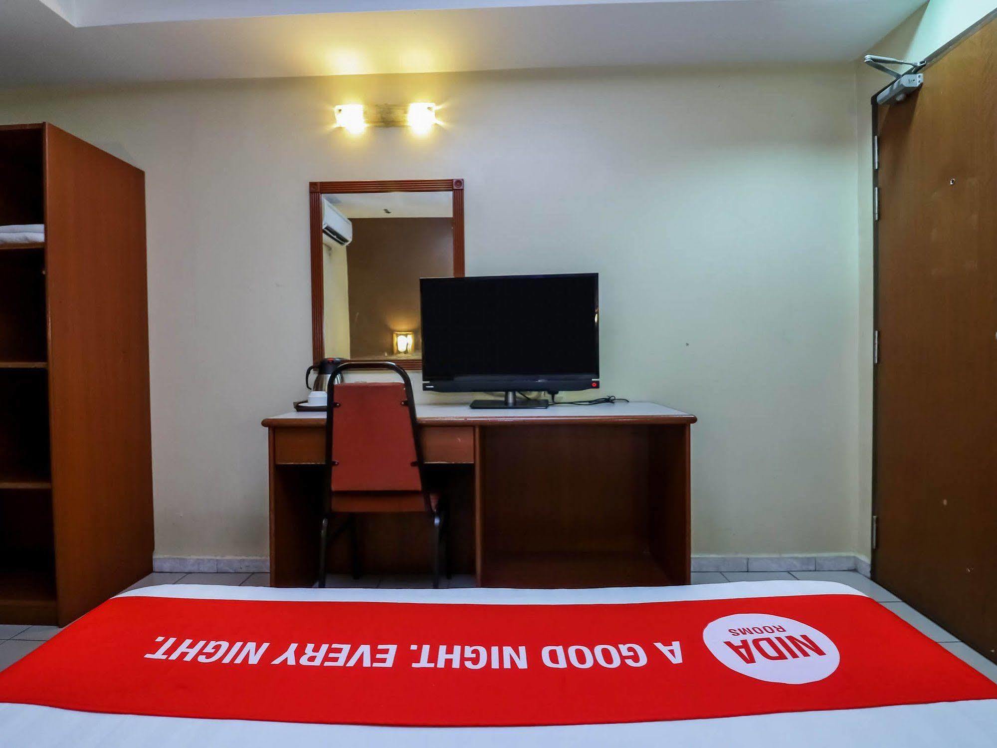 Oyo 447 Comfort Hotel Meru Klang Exteriör bild