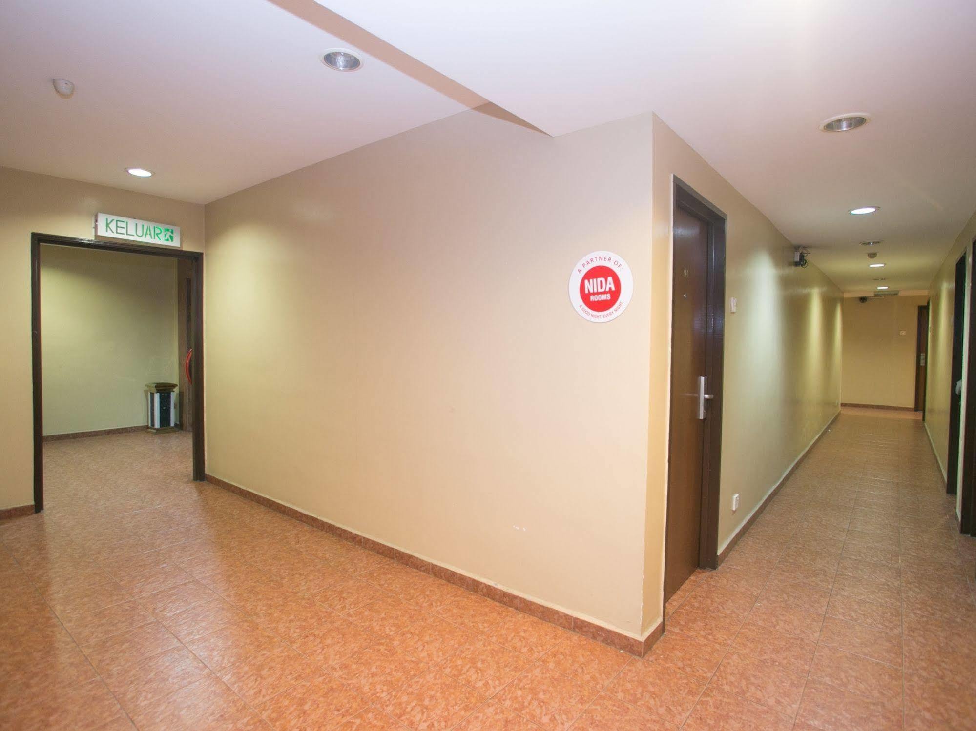 Oyo 447 Comfort Hotel Meru Klang Exteriör bild