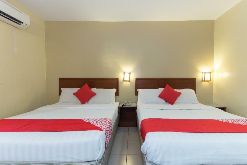 Oyo 447 Comfort Hotel Meru Klang Exteriör bild