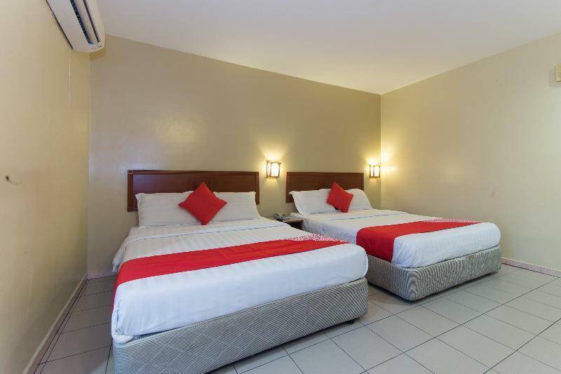 Oyo 447 Comfort Hotel Meru Klang Exteriör bild