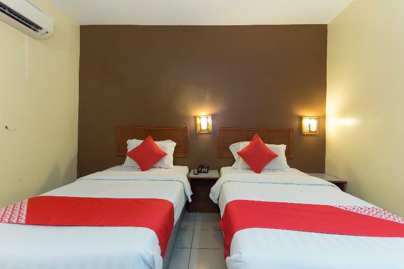 Oyo 447 Comfort Hotel Meru Klang Exteriör bild