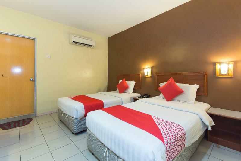 Oyo 447 Comfort Hotel Meru Klang Exteriör bild